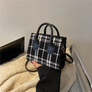 Sac à Épaule en Nylon à Carreaux Vintage pour Femmes Sac à Bandoulière à Motif de Carreaux Rétro Sac à Main Carré Tendance