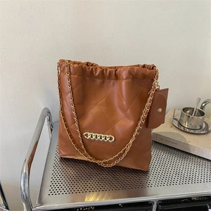 Women Rhombus Quilted Shoulder Bag Bucket Bag Fashion PU Leather Chain Tote Bag With Mini Pouch Casual Streetwear Handbag