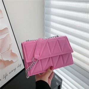 Women Geometric Triangle Quilted PU Leather Shoulder Bag Fashion Chain Crossbody Small Square Bag For Daily Use Street Style