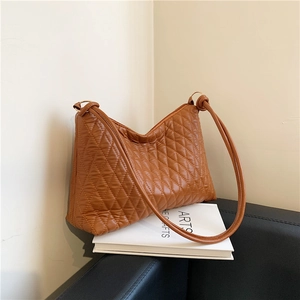 Women Large Capacity Quilted Shoulder Bag PU Leather Diamond Pattern Hobo Tote Simple Casual Daily Handbag With Knot Decor