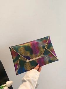 Damen Umschlagtasche Clutch Farbverlauf Zickzackmuster PU Leder Handtasche Mit Metallbesatz Straßentrend Abendtasche