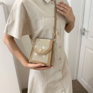 Sac bandoulière en paille avec broderie marguerite et garniture en cuir synthétique