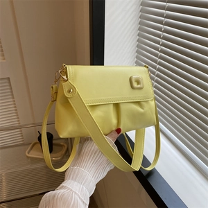 Sac à Épaule Plissé en Cuir PU pour Femmes Design Simple Couleur Unie Sac à Bandoulière Carré avec Boucle Décorative