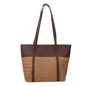 Brown straw tote bag with leather patchwork and wave texture, minimalist casual style