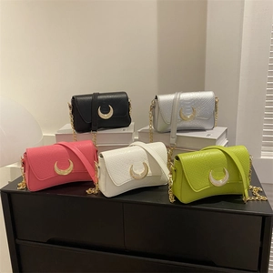 Minimalist crescent moon crossbody bags in five colors with chic croc-effect leather and chain