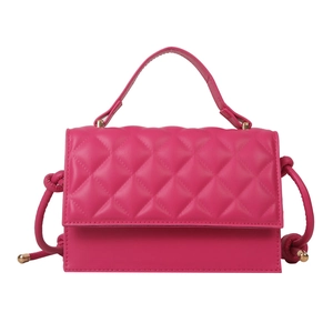Hot Pink gesteppte rechteckige Handtasche mit elegantem Griff und goldener Kette