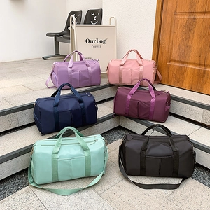Large fitness bag with wet-dry separation and six available colors for outdoor travel