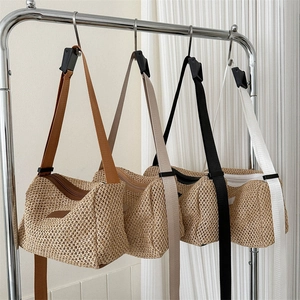 Sacs à bandoulière en paille tressée avec sangles en nylon réglables en tons d'été