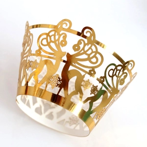 Laser Cut Hollow Reindeer Snowflake Cupcake Wrappers Artificial Pearl Paper Muffin Cake Liners For Christmas Wedding Birthday Party