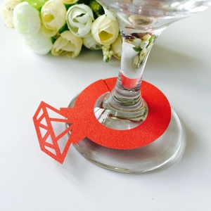 Red diamond ring shape paper wine glass markers for wedding party table decorations