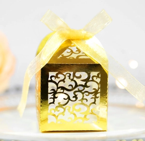 Laser Cut Candy Boxes Pearlescent Paper Hollow Wedding Favor Gift Box With Ribbon For Chocolate Candy Birthday Party European Style Elegant Ribbon Bow Boxes