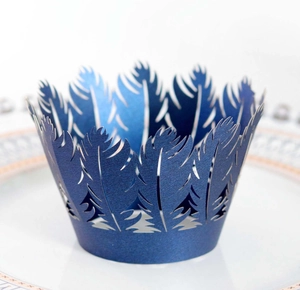 Elegant Feather Laser Cut Hollow Cupcake Wrappers Pearlescent Paperboard Cake Decorative Holders For Wedding Birthday Party Favors