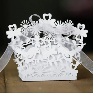Laser Cut Hollow Love Birds Heart Candy Box Pearlescent Paper Wedding Party Gift Box With Organza Ribbon European Decoration