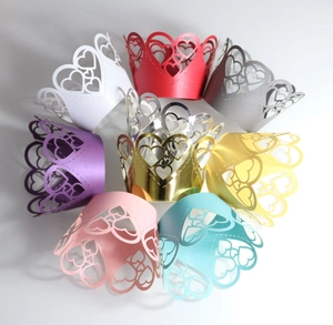 Multi-color laser-cut heart cupcake wrappers in pearl paper for wedding party decor