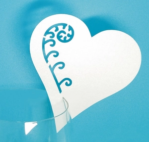 Heart Shaped Laser Cut Place Cards Artificial Pearl Paper Hollow Floral Design Wedding Party Wine Glass Decor Elegant Table Seat Cards