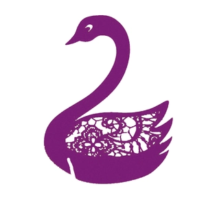 Segnaposto a cigno viola scuro con design in pizzo laser per decorazione tavola festiva