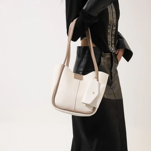 Minimalist beige contrast tote bag with shoulder strap and matching small coin purse