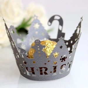 Laser Cut Paper Christmas Cupcake Wrappers Hollowed Out Snowman Snowflake Muffin Cup Decoration Festive Xmas Party Cake Liner Supplies