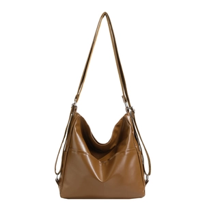 Grand sac hobo en cuir marron avec bandoulières multifonctions réglables pour femme