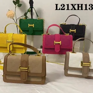Sac carré bandoulière élégant avec boucle H et chaîne en plusieurs couleurs vives