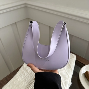 Minimalist Women PU Leather Crescent Shoulder Bag Solid Color Retro Underarm Bag With FASHION Lettering Zip Closure Trendy Handbag