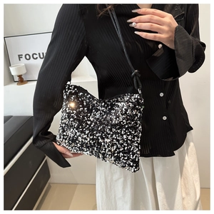 Chic silver sequin tote bag showing high-shine metallic texture for daily styling