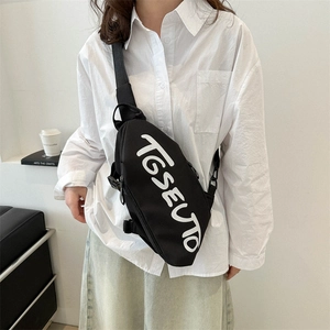 Sac de poitrine noir streetwear avec imprimé lettres TGSEUTO blanc pour hommes et femmes