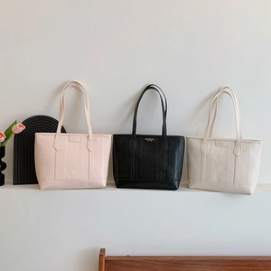 Large capacity tote bags in pink, black, and white with elegant vertical wood grain texture