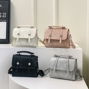 Fashionable large capacity vintage PU leather backpacks in four colors for women