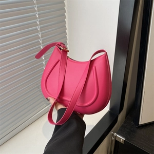 Women Minimalist PU Leather Crescent Shoulder Bag Simple Solid Color Underarm Bag With U Shape Raised Decoration Fashion Bag