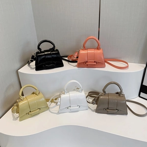Minimalist solid color crossbody handbag collection in five stylish summer colors