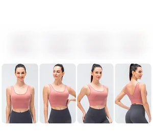 Détail du soutien-gorge de sport mauve avec col en U et dos en V pour le fitness et le yoga