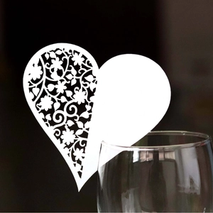 Heart Shaped Laser Cut Wine Glass Place Cards For Wedding Party Hollow Floral Artificial Pearl Paper Name Cards Table Decoration