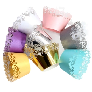 Laser-cut hollow lace cake wrappers in multiple colors for party and birthday decoration