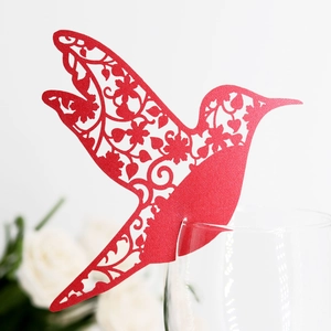 Carte de verre colibri rouge découpée au laser pour décoration de mariage et fêtes