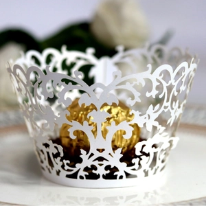 Laser Cut Cupcake Wrappers Lace Filigree Vine Design Pearlescent Paper Cake Decoration For Wedding Party Birthday Events