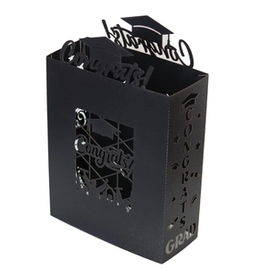 Boîte cadeau diplôme en carton noir pailleté 300g avec motifs Congrats GRAD découpés