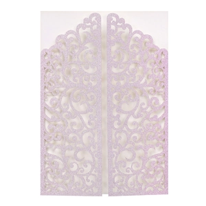 Faire-part de mariage rose pailleté avec découpe laser et motif floral élégant