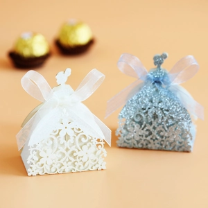 Boîtes à bonbons de mariage en forme de robe de mariée découpée au laser avec paillettes