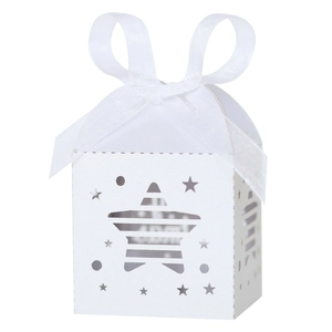 Detail of white star hollow candy box with 60ml capacity and elegant ribbon bow