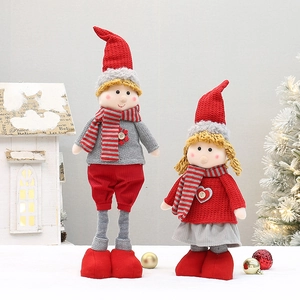 Set of two telescopic Christmas gnomes in red and grey with knitted hats and scarves