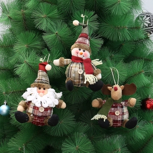 Three-piece Christmas tree hanging ornaments with retro plaid fabric designs