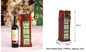 Détail du sac à vin de Noël à carreaux rouges et verts mesurant 35x10 cm