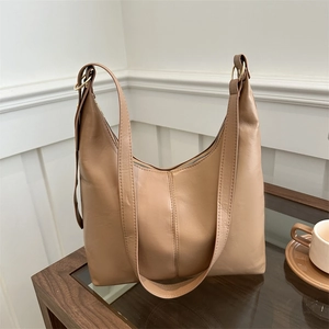Vintage Commuter Large Capacity PU Leather Tote Bag Minimalist Hobo Shoulder Bag For Women Fashion Trendy Urban Handbag