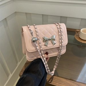 Women Quilted Chain Shoulder Bag Fashion Rhombus Square Crossbody Bag With Metal Bow Decoration Commuting Daily PU Small Bag