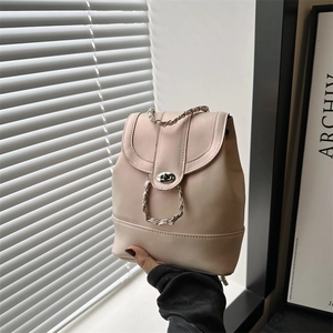 Petit Sac à Dos Femme Mode en Cuir PU avec Chaîne Style Urbain Simple Couleur Unie pour Femme Décontractée