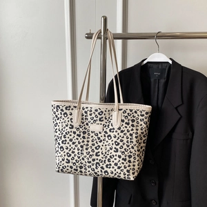 Sac Fourre-tout en Cuir PU à Imprimé Léopard Vintage Sac à Épaule Urbain Minimaliste Grande Capacité Femme