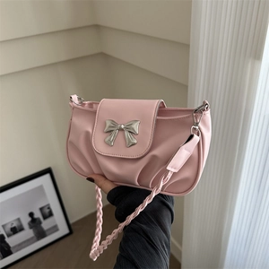 Sac à Épaule Élégant en Cuir PU Femmes Sac Sous le Bras Plissé Avec Bandoulière Tressée Sac à Main Décontracté Couleur Unie