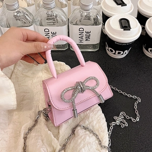 Mini Sac Carré en Cuir PU pour Femmes Avec Décoration Nœud en Strass Bandoulière Chaîne Argentée Sac à Main de Fête