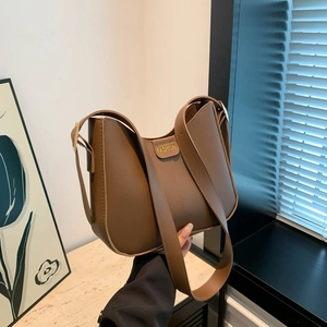 Fashion Women PU Leather Bucket Bag Minimalist Shoulder Bag Solid Color Casual Crossbody Bag With Adjustable Strap Commute Bag